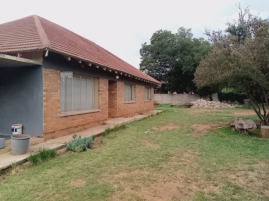 3 Bedroom Property for Sale in Stilfontein North West